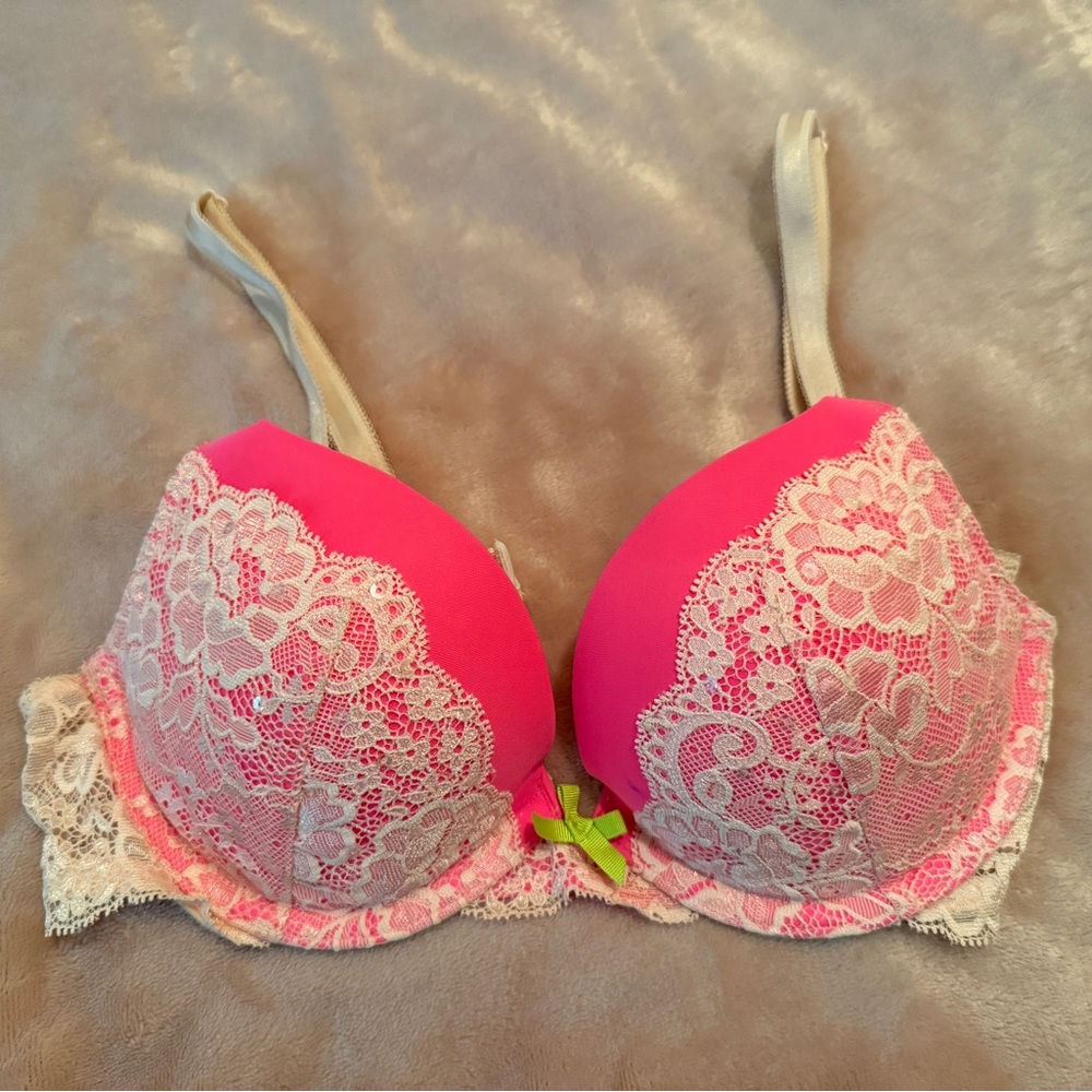 Victoria's Secret Pink and Cream Lace Push-Up Bra